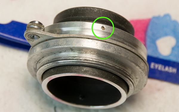 Focus screw