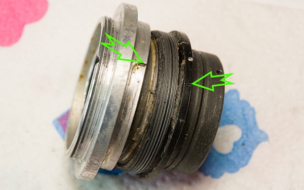 Focus screw