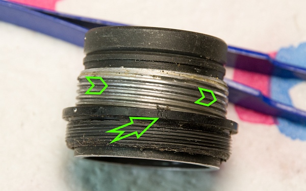 Focus screw