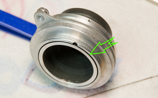 Focus screw